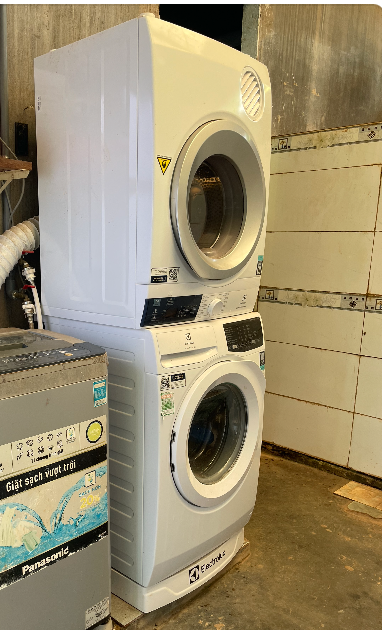  Laudry Machine/Dryer